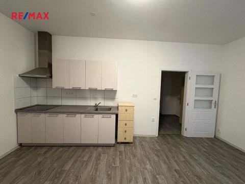 Pronájem bytu 1+kk, Strakonice, Husova, 24 m2