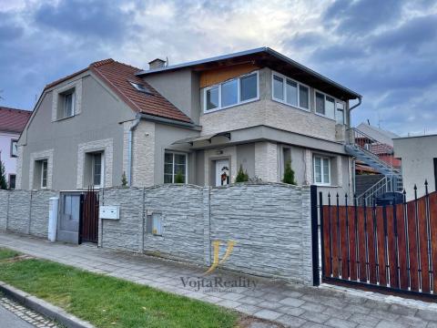 Pronájem bytu 1+1, Olomouc - Holice, Moravská, 30 m2