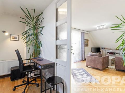 Prodej rodinného domu, Praha - Suchdol, Armádní, 400 m2