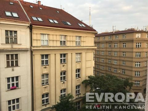 Pronájem bytu 1+1, Praha - Žižkov, Baranova, 30 m2