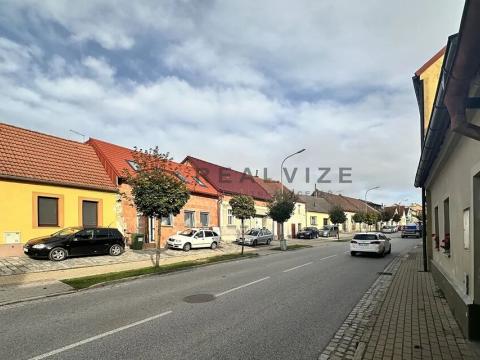 Pronájem bytu 2+kk, Trhové Sviny, Nové město, 46 m2