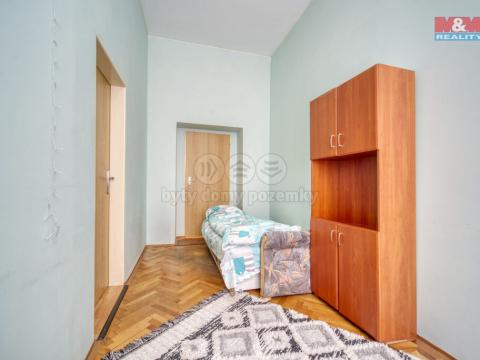 Pronájem bytu 3+kk, Karlovy Vary, Zámecký vrch, 72 m2