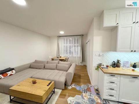 Pronájem bytu 3+kk, Praha - Žižkov, Křížkovského, 74 m2