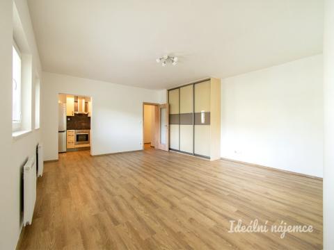 Pronájem bytu 2+kk, Praha - Hodkovičky, U Zátiší, 72 m2