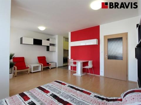 Pronájem bytu 1+kk, Brno, Dusíkova, 40 m2