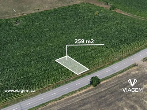 Prodej podílu pole, Uherský Brod, 172 m2