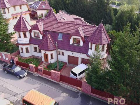 Prodej rodinného domu, Praha - Horní Počernice, Dobrošovská, 270 m2