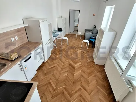 Pronájem bytu 2+kk, Olomouc, Dolní náměstí, 43 m2