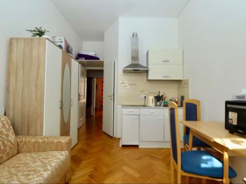 Pronájem bytu 2+kk, Praha - Žižkov, Orebitská, 46 m2