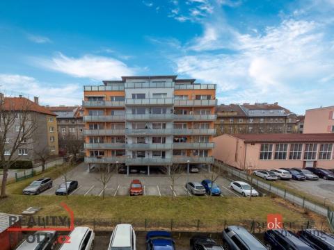 Pronájem bytu 2+kk, Plzeň - Jižní Předměstí, Máchova, 70 m2