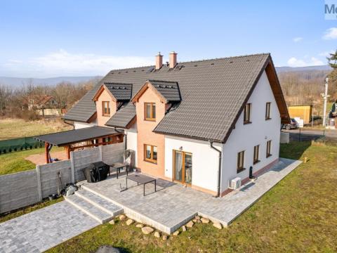 Prodej rodinného domu, Dubí - Mstišov, Mstišovská, 125 m2