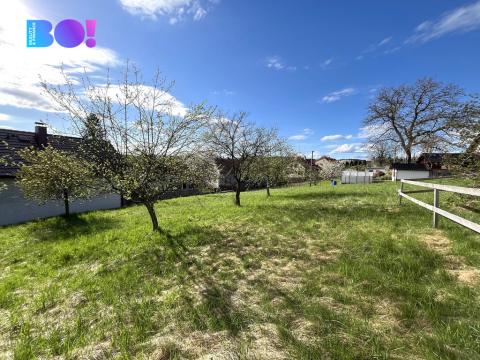 Prodej zahrady, Lhotka, 1080 m2