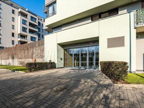 Prodej bytu 2+kk, Praha - Vysočany, Sousedíkova, 59 m2