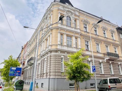 Pronájem bytu 1+kk, Teplice, Lounská, 34 m2