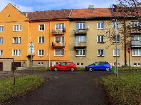 Prodej bytu 2+kk, Karlovy Vary - Dvory, K. Kučery, 79 m2