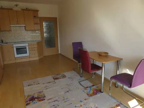 Pronájem bytu 2+kk, Praha - Kunratice, Za valem, 44 m2