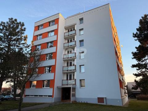 Pronájem bytu 1+kk, Hradec Králové - Třebeš, Hradecká, 34 m2