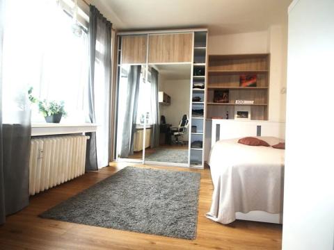 Pronájem bytu 1+kk, Praha - Nové Město, Na zbořenci, 37 m2