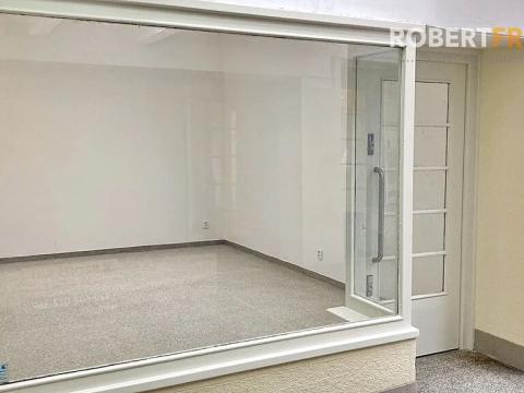 Pronájem obchodního prostoru, Praha - Bubeneč, Národní obrany, 12 m2