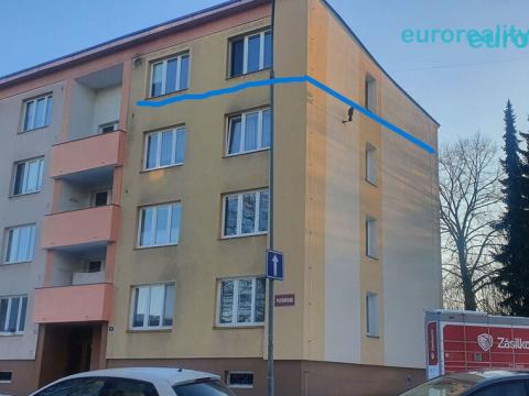 Prodej bytu 4+1, Karlovy Vary, Plešivecká, 77 m2