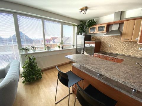 Prodej bytu 1+kk, Praha - Kbely, Pod Nouzovem, 39 m2