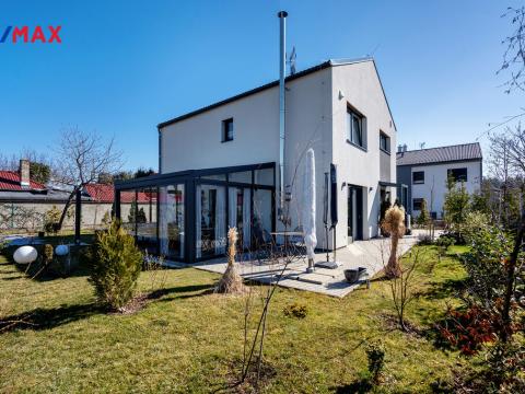 Prodej rodinného domu, Mukařov, 160 m2