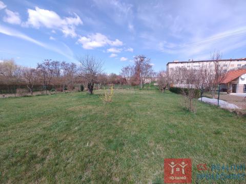 Prodej zahrady, Znojmo, 870 m2