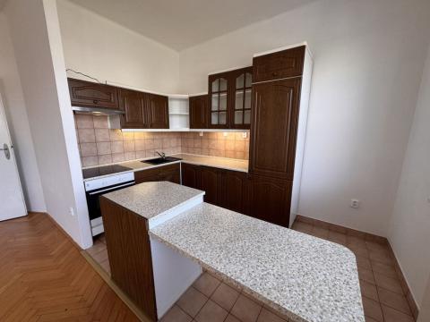 Pronájem bytu 2+kk, Zlín, třída Tomáše Bati, 66 m2
