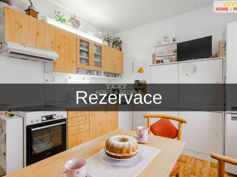Prodej bytu 3+1, Horní Slavkov, Školní, 83 m2
