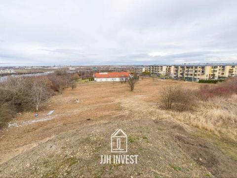 Prodej komerčního pozemku, Praha - Zličín, Lipovská, 9821 m2