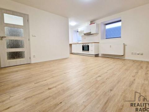 Pronájem bytu 1+kk, Brno, Mathonova, 27 m2