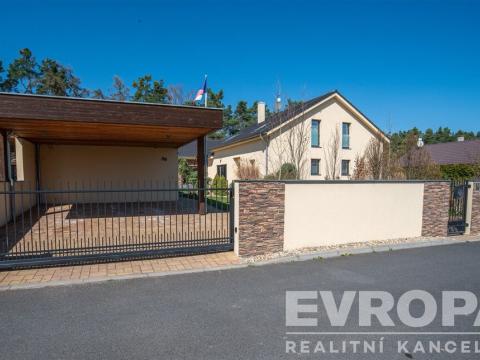 Prodej rodinného domu, Zichovec, 384 m2