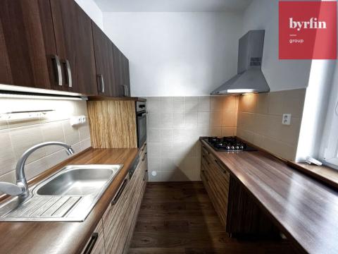 Pronájem bytu 2+1, Opava, Olomoucká, 57 m2