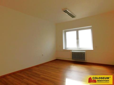 Pronájem kanceláře, Znojmo, Dobšická, 22 m2