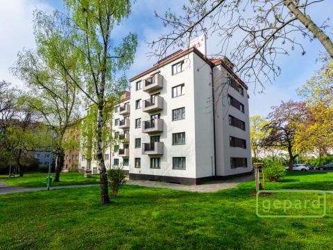 Prodej bytu 2+kk, Praha - Vysočany, Nemocniční, 66 m2