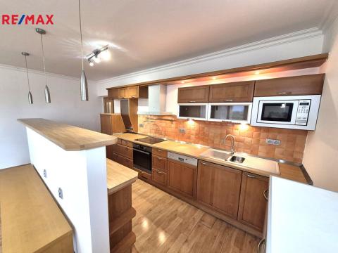 Pronájem bytu 3+kk, Dolní Břežany, Dělnická, 94 m2