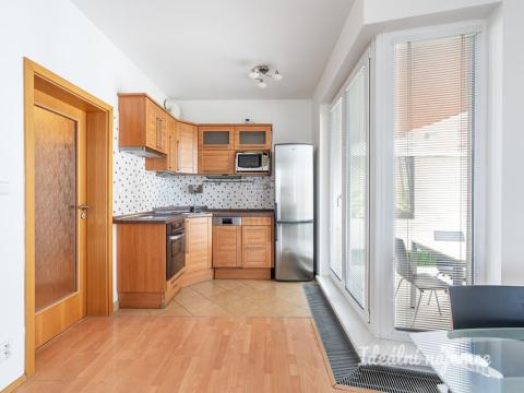 Pronájem bytu 2+kk, Praha - Záběhlice, Kamelova, 52 m2