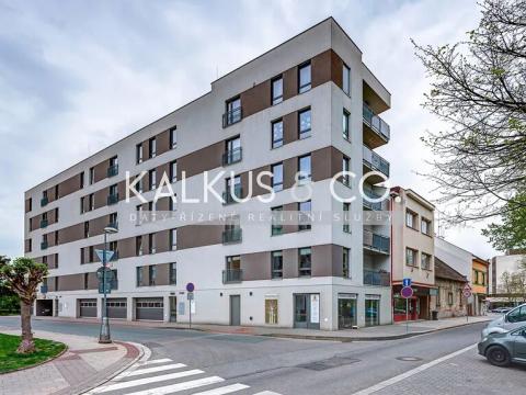 Pronájem bytu 2+kk, Hradec Králové, V Koutech, 50 m2