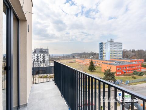 Pronájem bytu 2+kk, Praha - Kyje, Za černým mostem, 37 m2