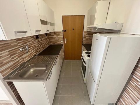 Pronájem bytu 2+kk, Praha - Strašnice, Věšínova, 49 m2