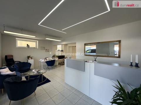 Pronájem obchodního prostoru, Břeclav, třída 1. máje, 15 m2