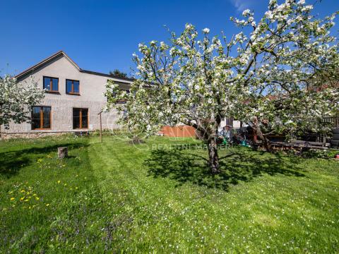 Prodej vícegeneračního domu, Tachlovice, Olivová, 290 m2