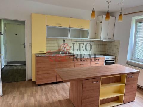 Pronájem bytu 2+1, Kostelec nad Orlicí, Nerudova, 65 m2
