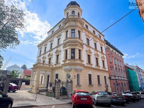 Pronájem bytu 2+1, Ústí nad Labem - Ústí nad Labem-centrum, Horova, 66 m2
