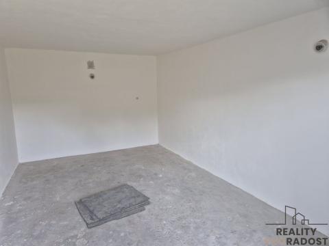 Pronájem garáže, Třinec - Dolní Líštná, 29 m2