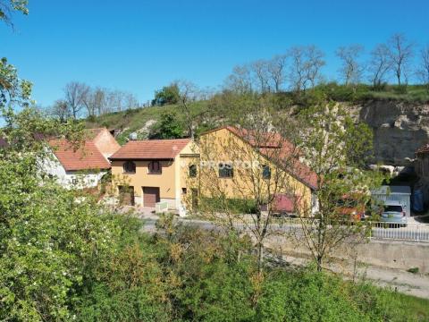 Prodej rodinného domu, Neuměřice, 171 m2