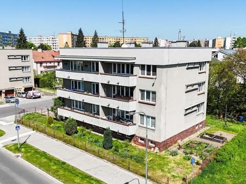Prodej bytu 3+1, Olomouc, Zamykalova, 82 m2
