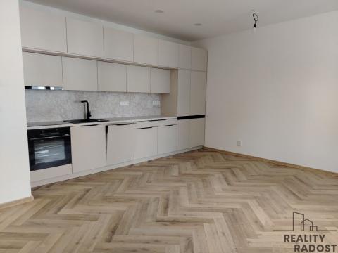 Pronájem bytu 2+kk, Znojmo, Pražákova, 46 m2