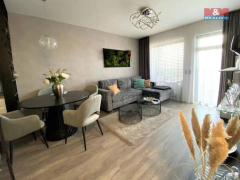 Prodej bytu 2+kk, Praha - Střížkov, Jablonecká, 49 m2