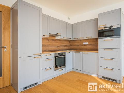 Pronájem bytu 2+kk, Praha - Dolní Chabry, U Traktorky, 59 m2